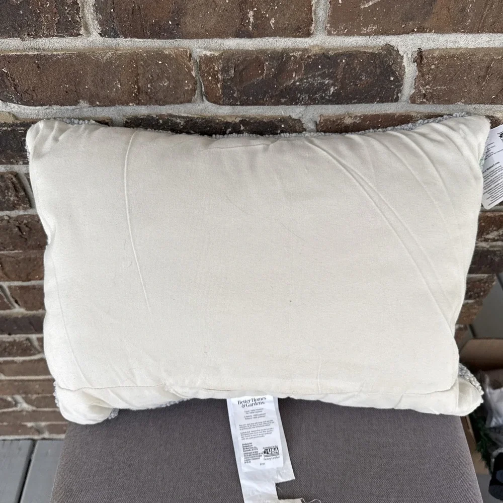 Better Homes & Garden Holiday Village‎ Outdoor Throw Pillow 14x20  Raised Loop