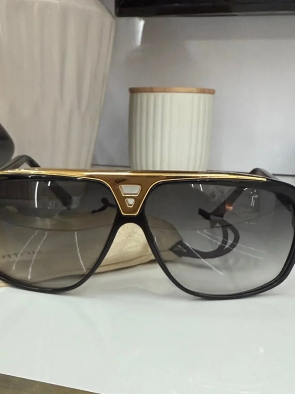 Louis Vuitton^ authentic lv