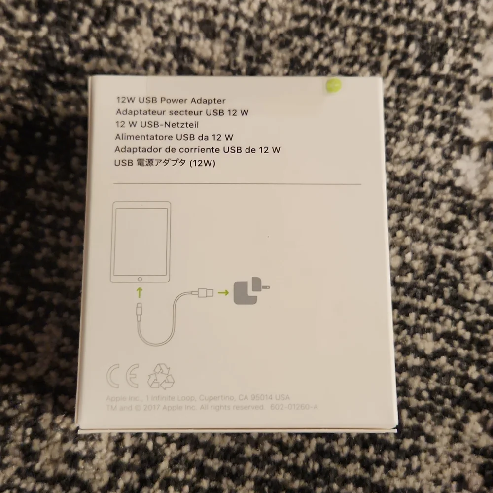 Apple 12 usb