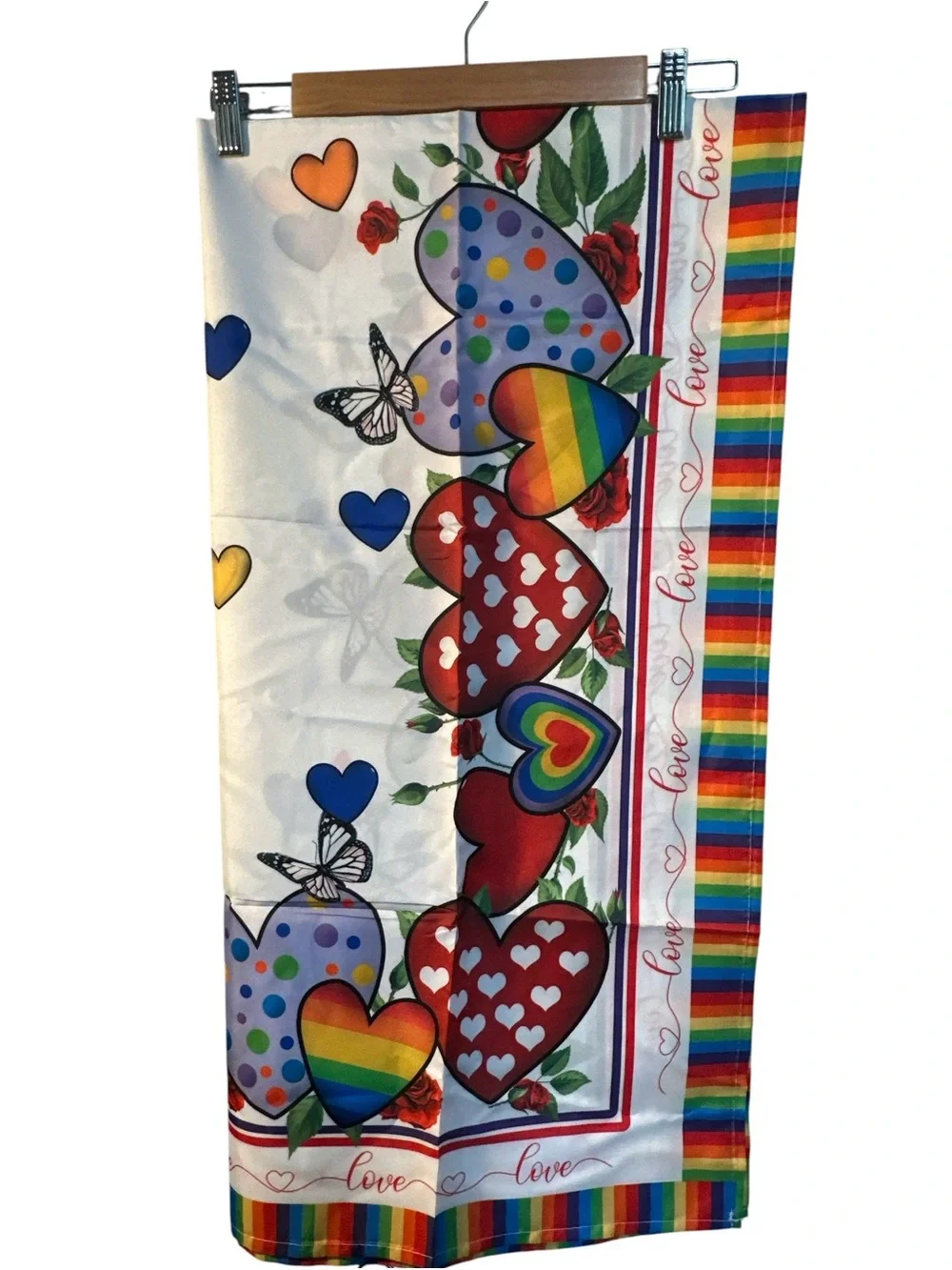Rainbow Hearts Decorative Table Cloth 60‎ x 60