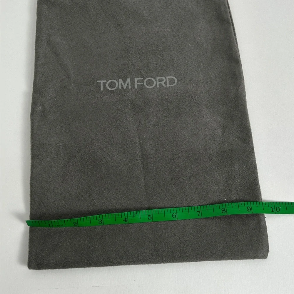 Tom Ford chic tom