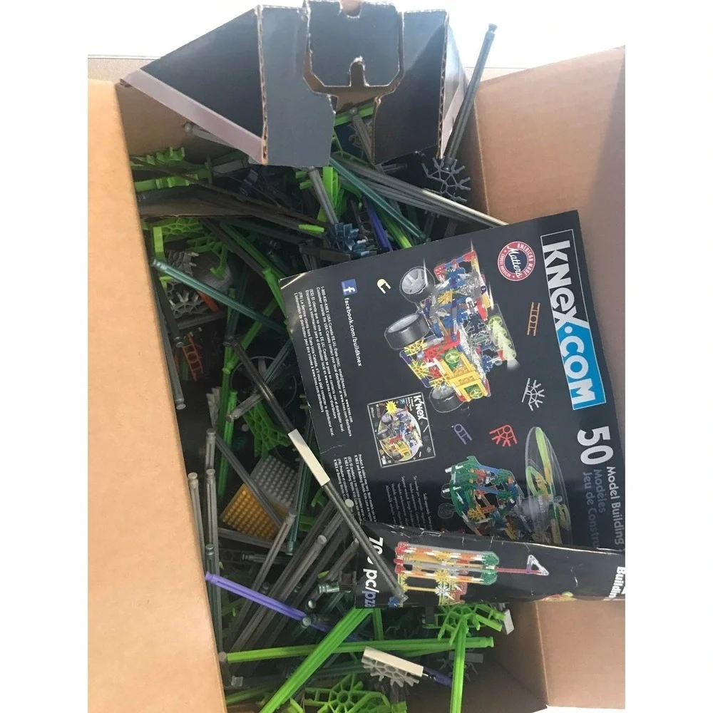 KNex open box