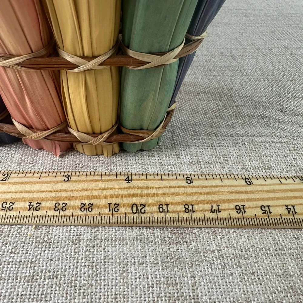 N/A woven planter