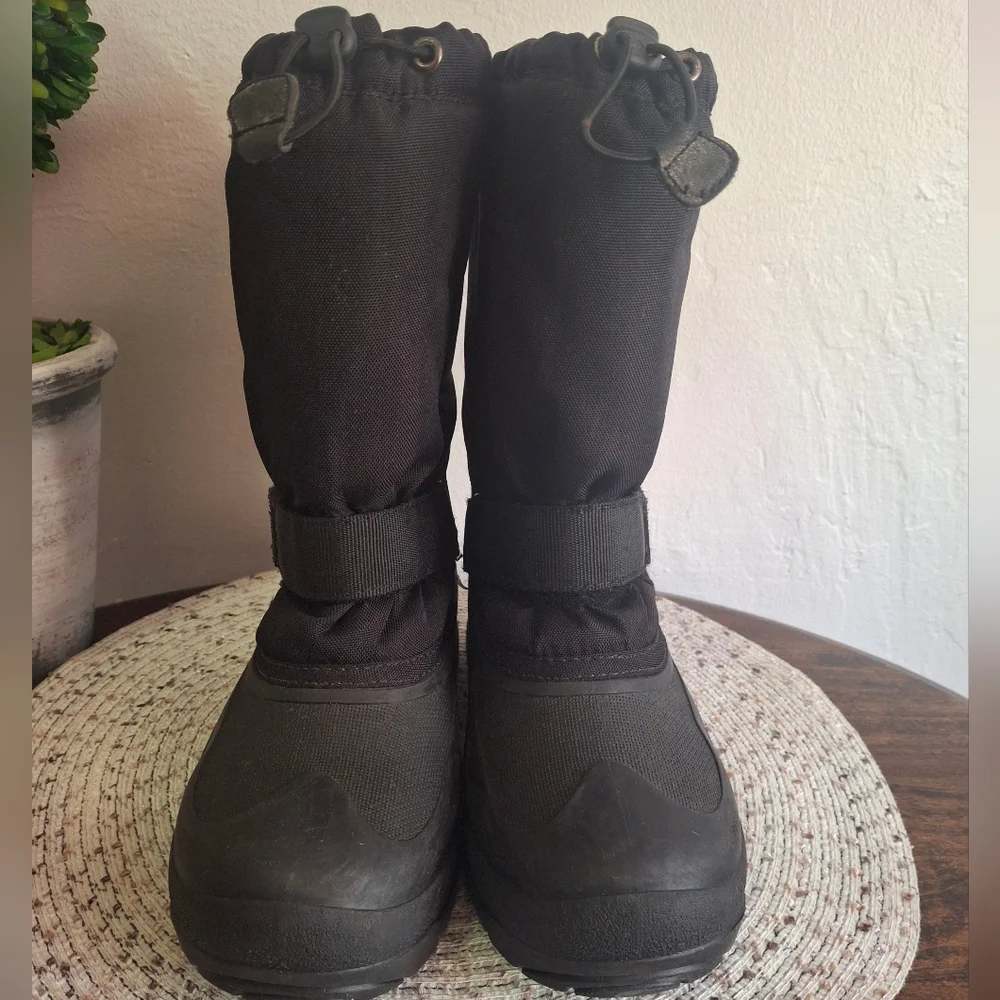 Kamik sturdy boots