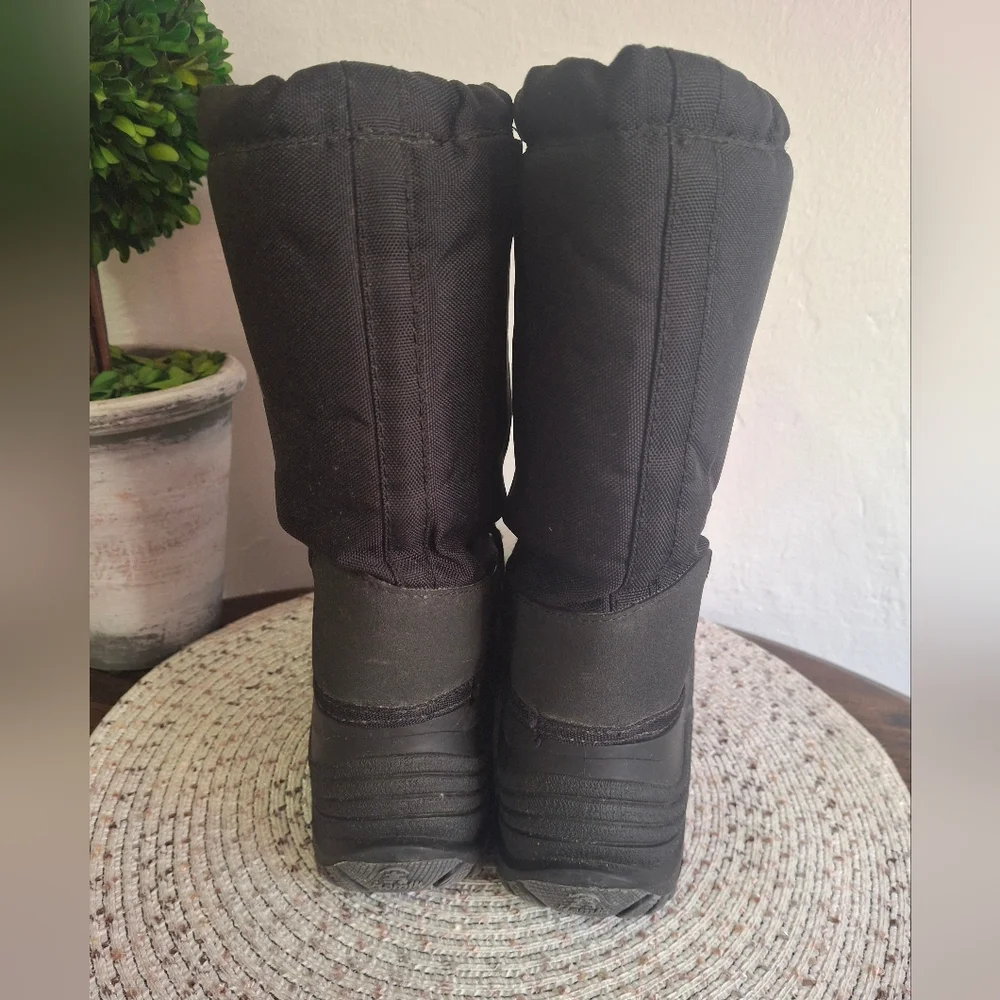 Kamik sturdy boots