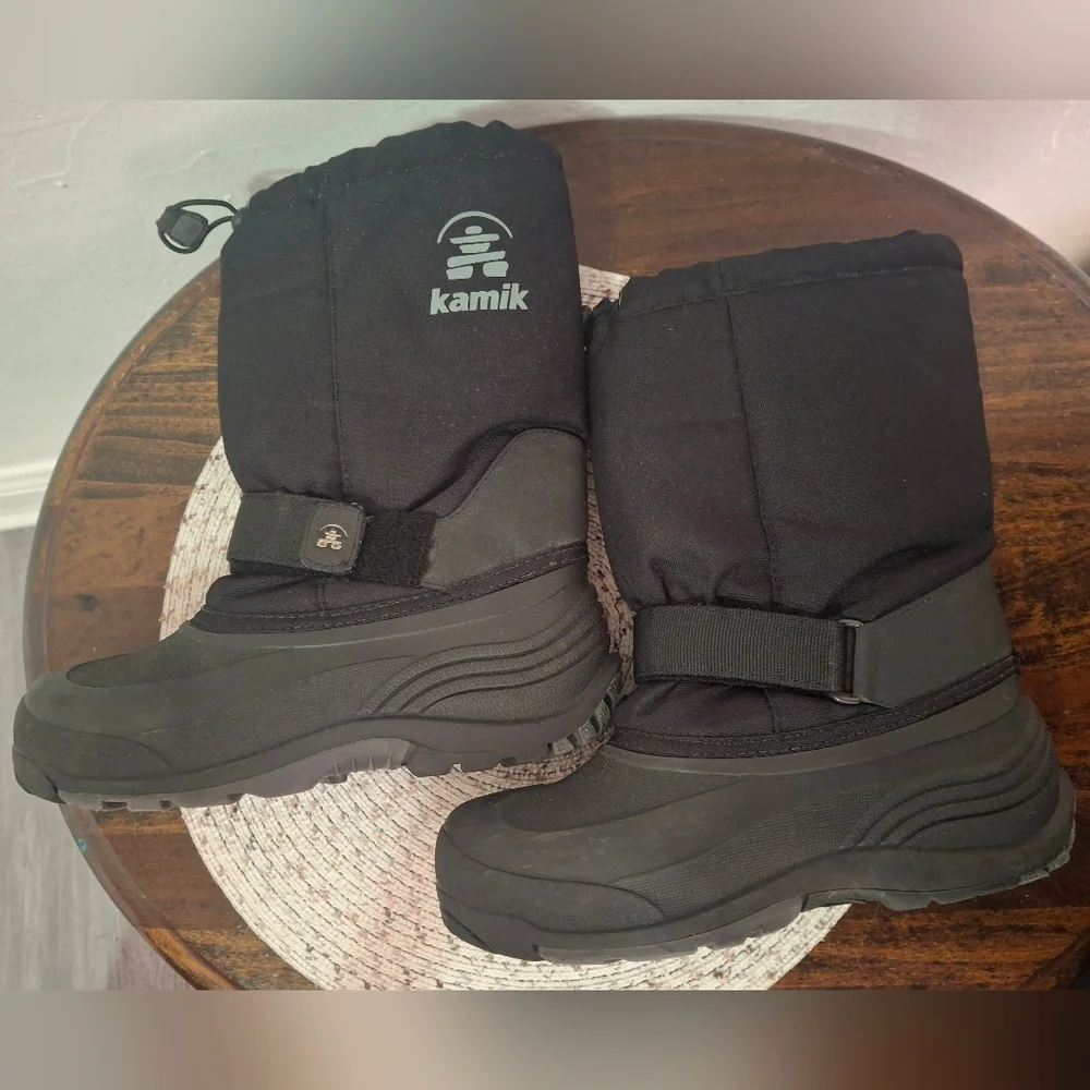 Kamik sturdy boots