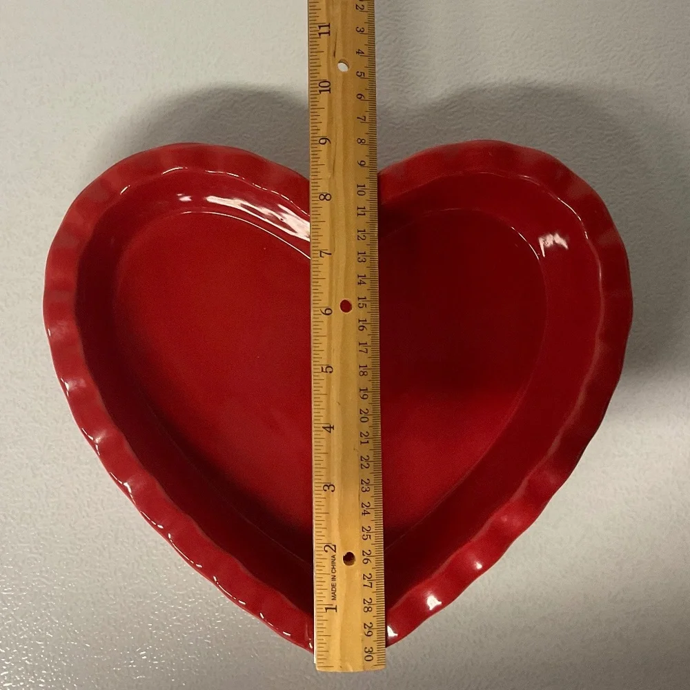 HEART SHAPED BAKING CERAMIC DISH by Fresh