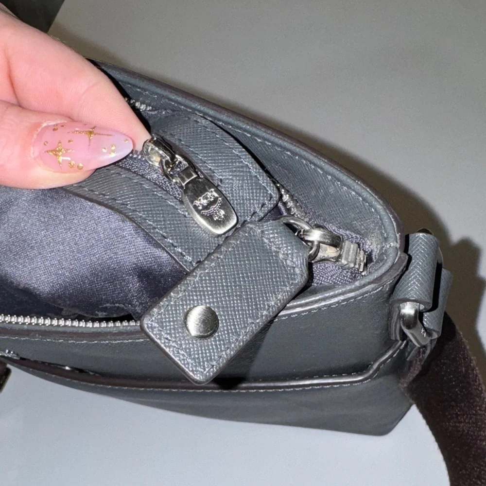 MCM elegant messenger