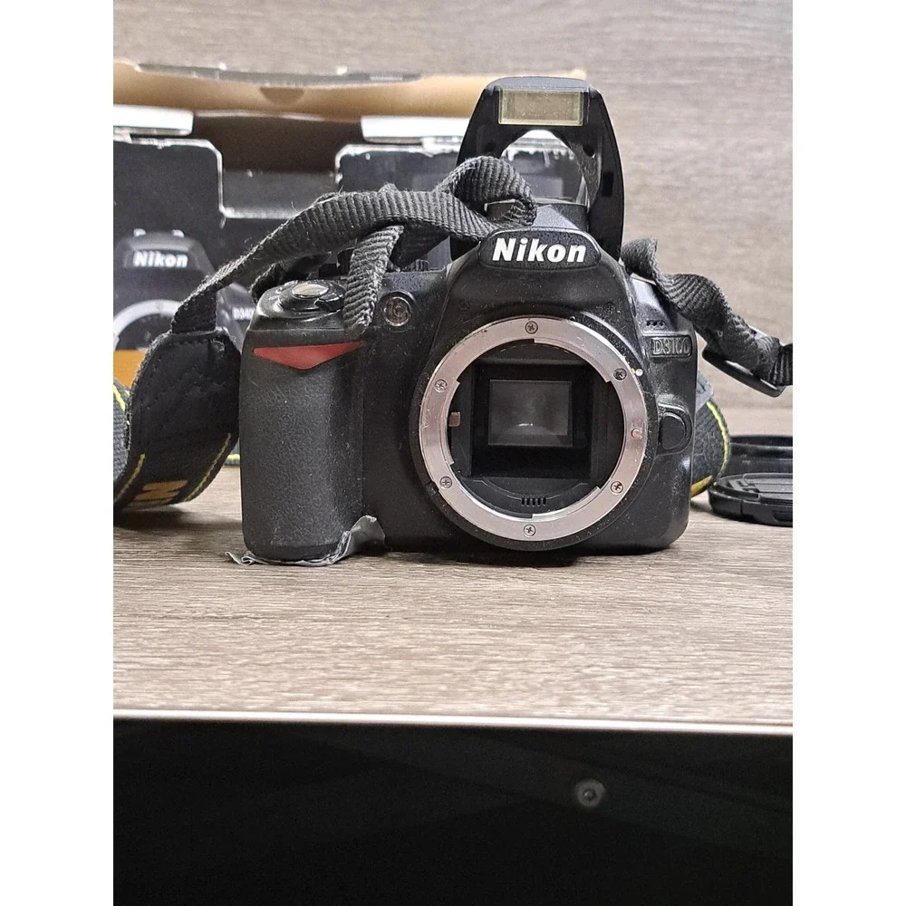 Nikon‎ D3100 DSLR Camera Black 18-55mm Lens MH-24 Charger Bundle Tested