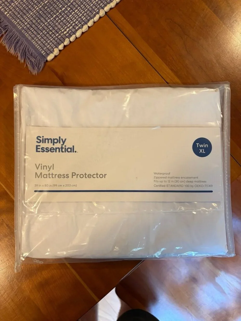 Simply Essential Vinyl Mattress Protector Twin XL white size 39x80 in brand new