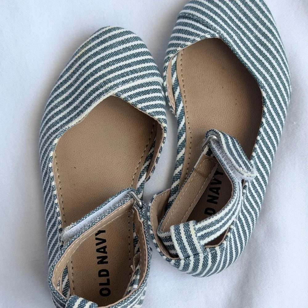 Old Navy stylish black