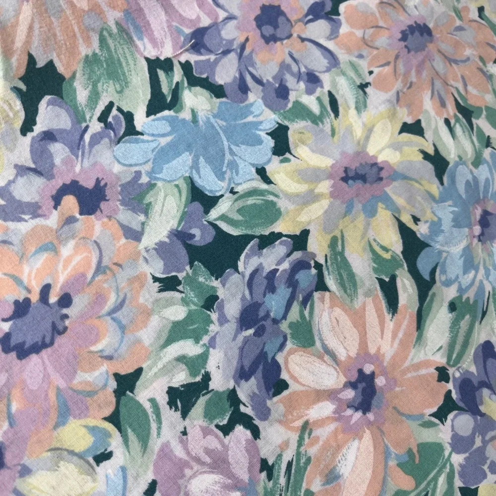 N/A round linen