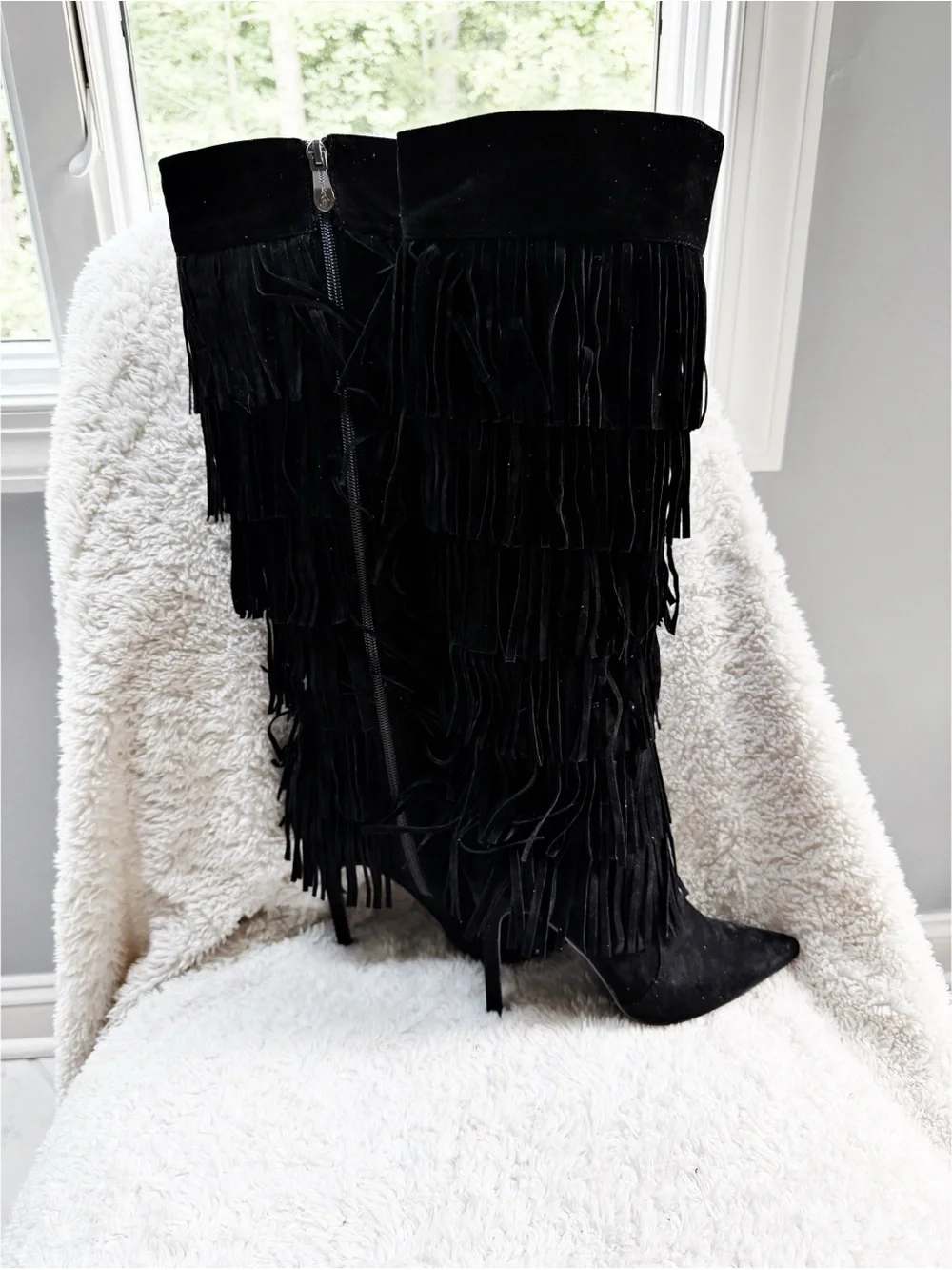 Cape Ribbon nwot elegant