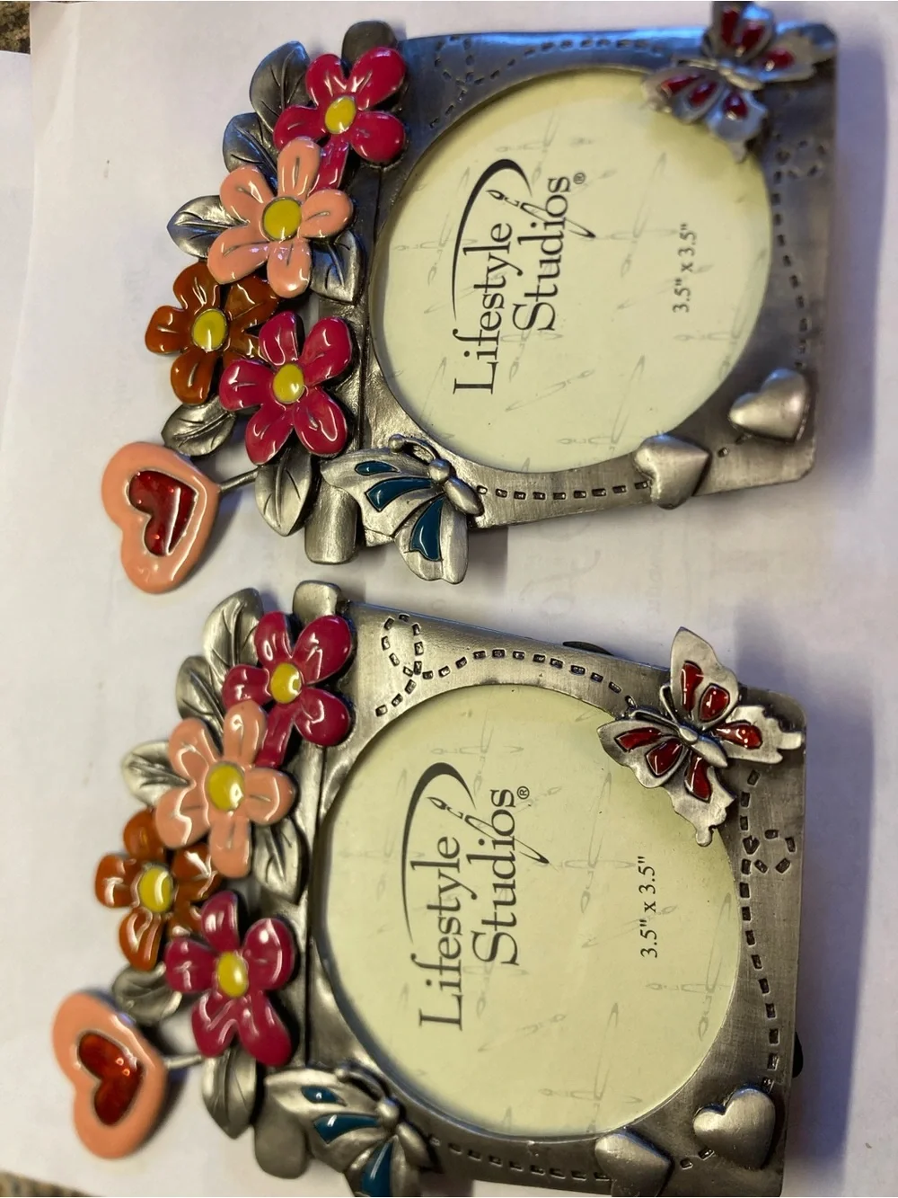 N/A set decorative