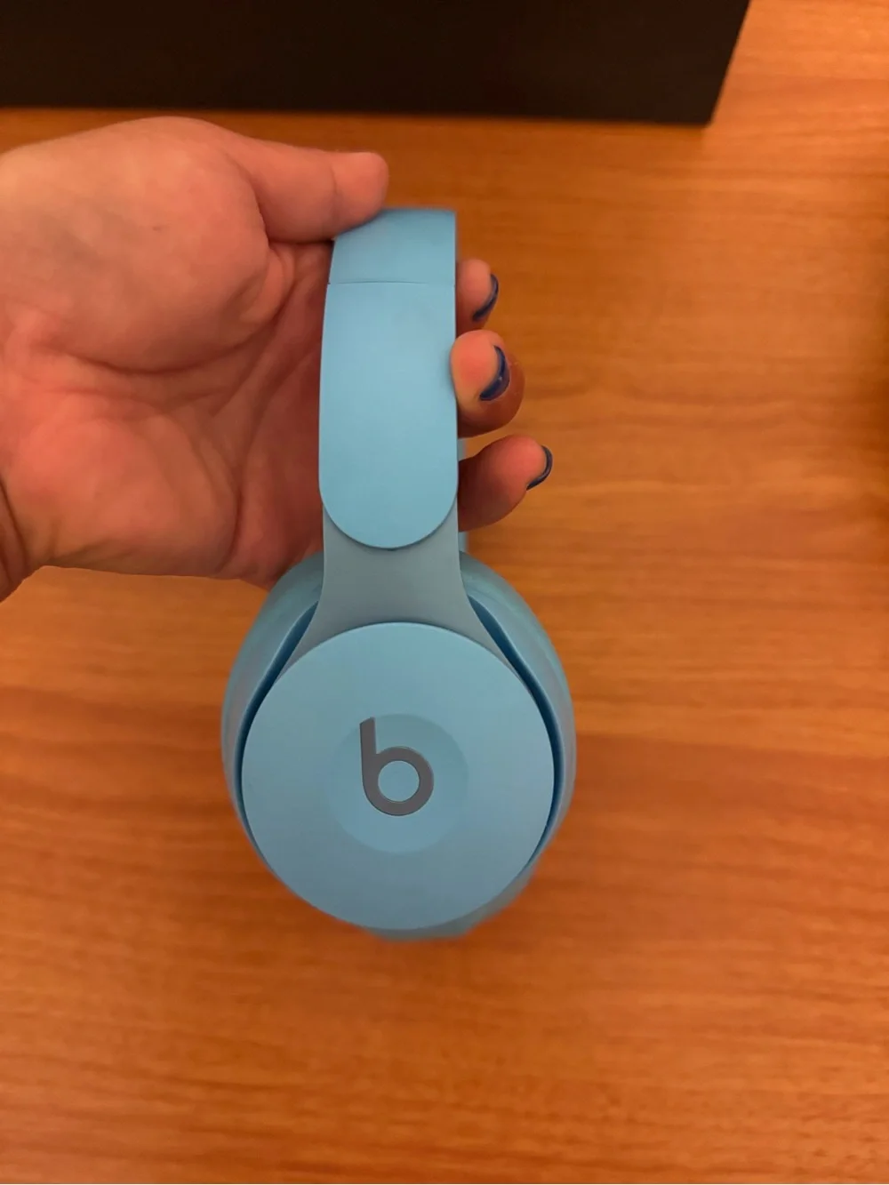 Beats by Dre ear wireless
