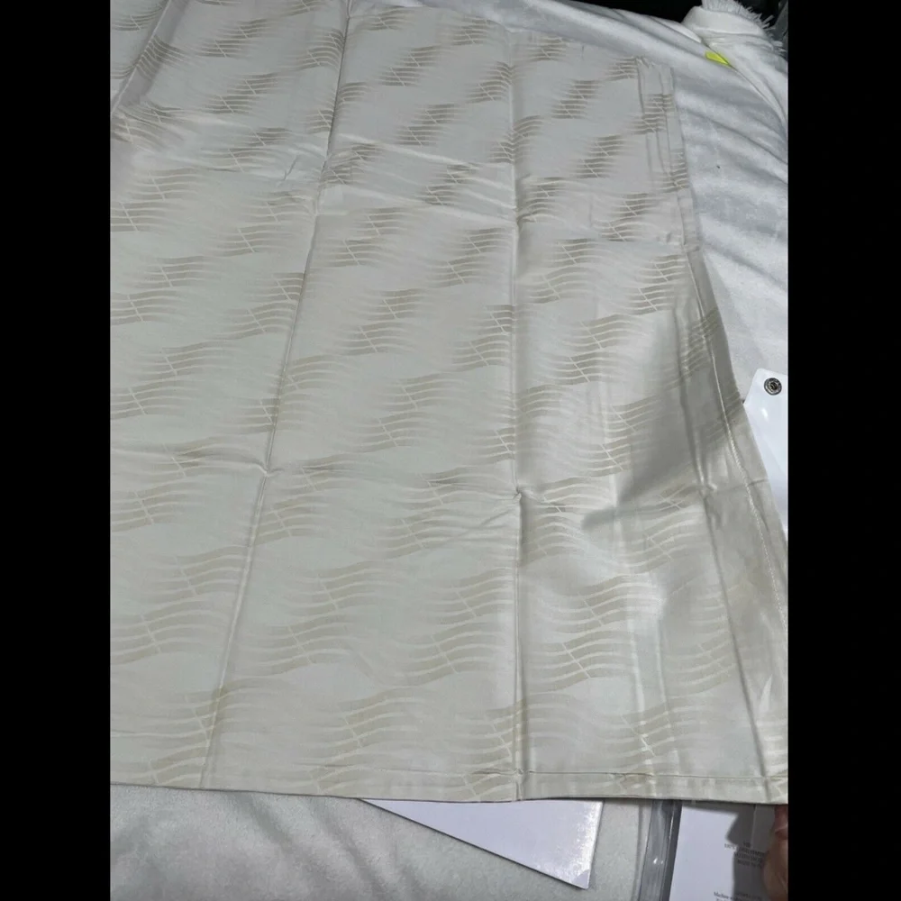 NIB SFERRA Vissio [ 1 Euro Continental] Pillow Sham Champagne 26‎ x 26