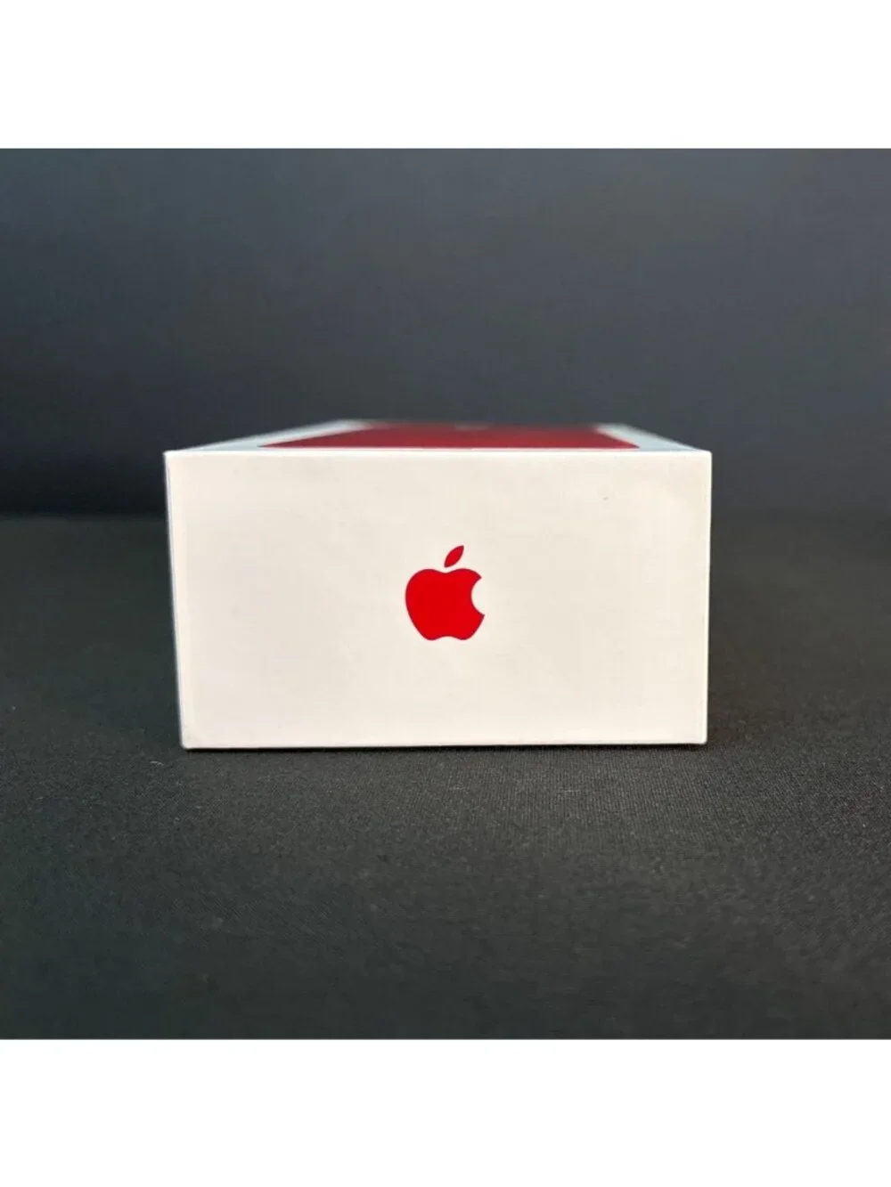 Apple empty box