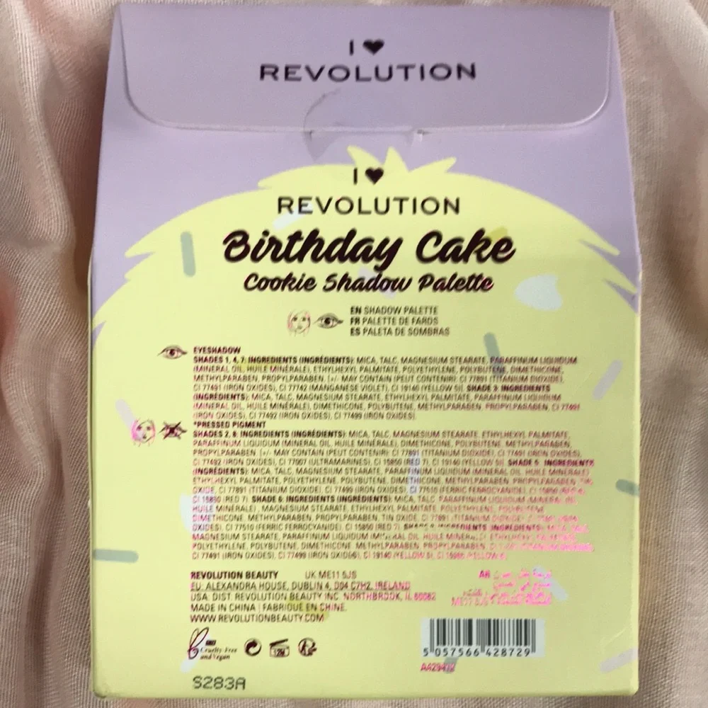 Makeup Revolution nwt you