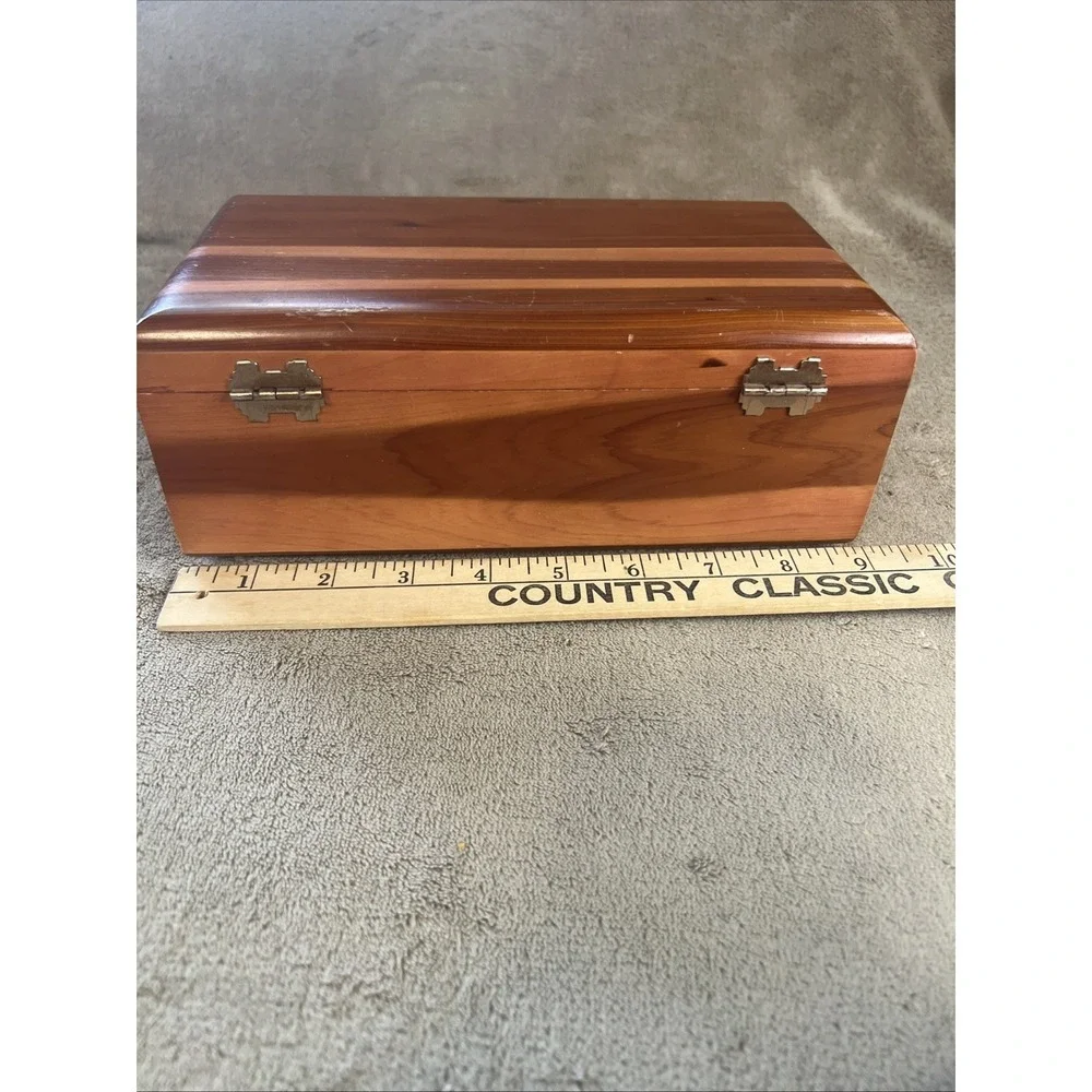 Lane / R.B. Broyles Furniture Co. high photos from