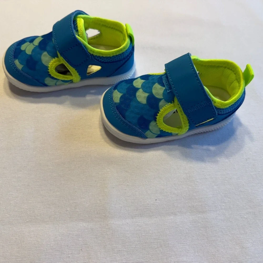 Morendl Toddler Sneakers Size 5.5-6 – Blue Green Mermaid Scale Print Velcro  NWT