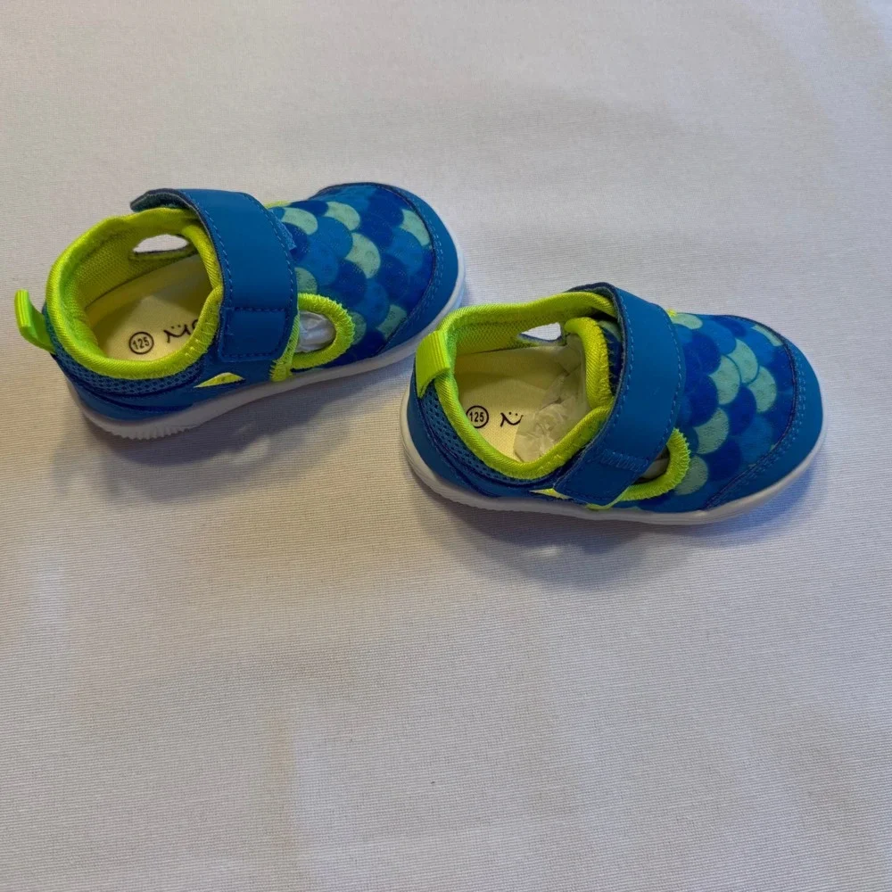 Morendl Toddler Sneakers Size 5.5-6 – Blue Green Mermaid Scale Print Velcro  NWT