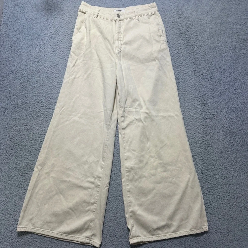 Banana Republic discover effortless