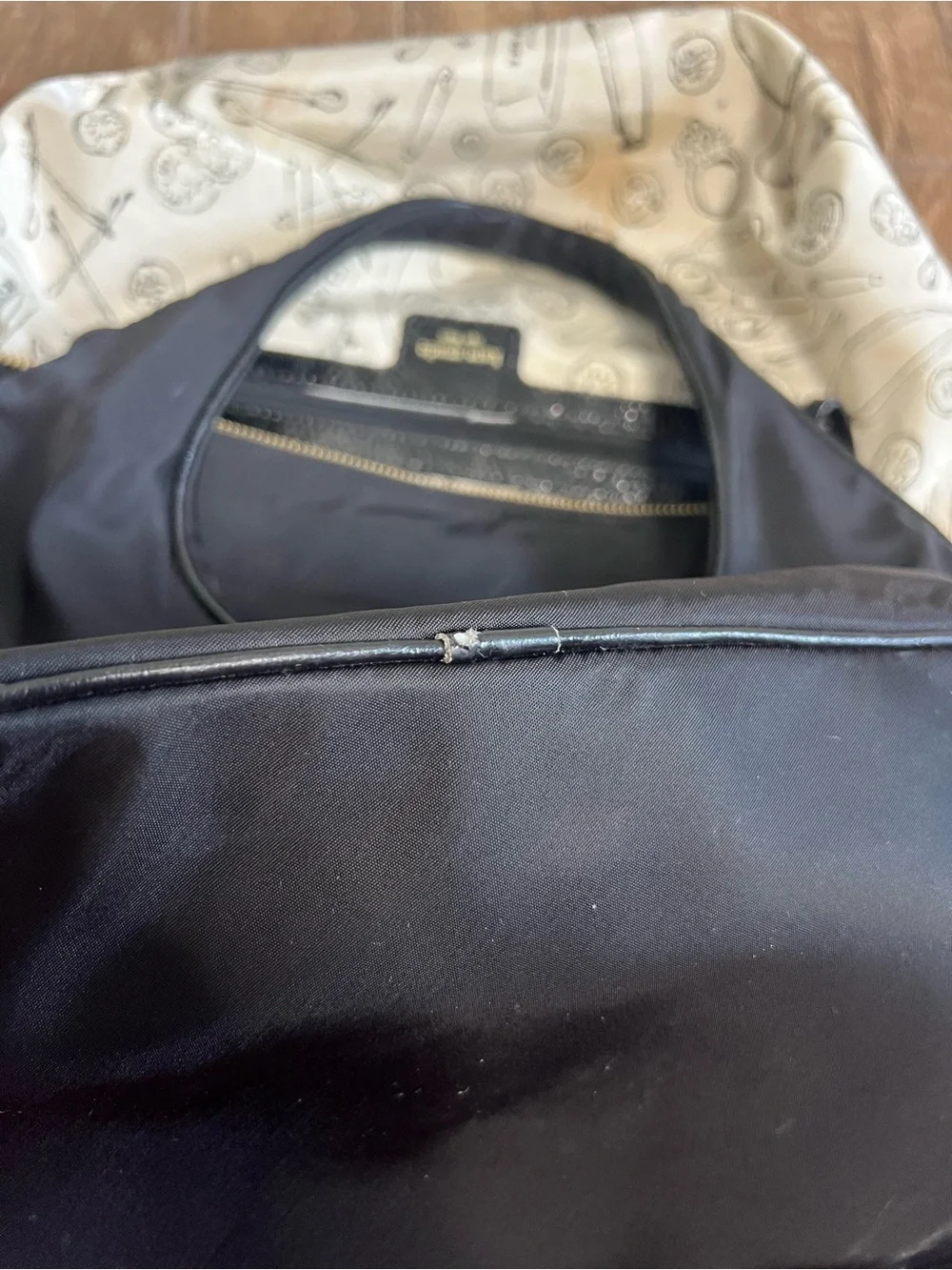kate spade adorable lightweight