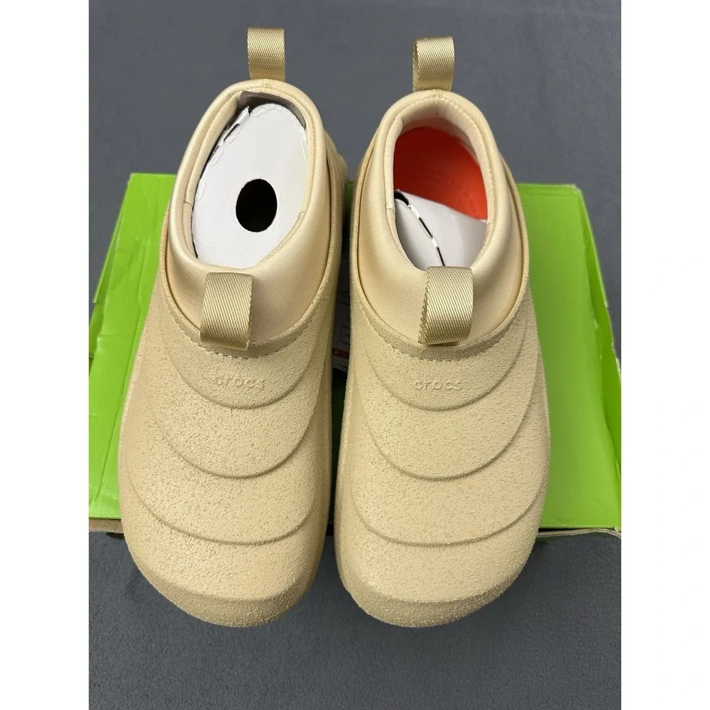 CROCS 0hx usps