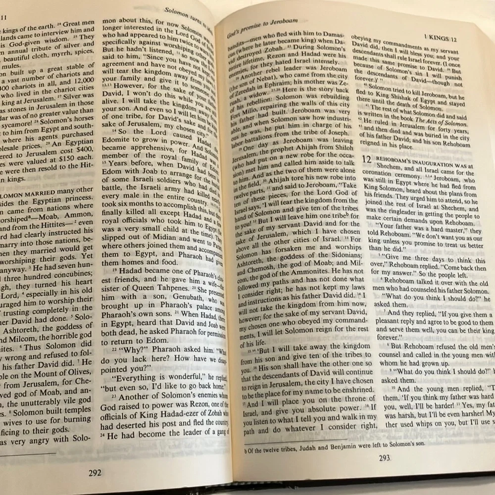 Tyndale vintage living