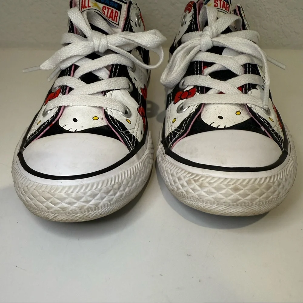 Converse hello kitty