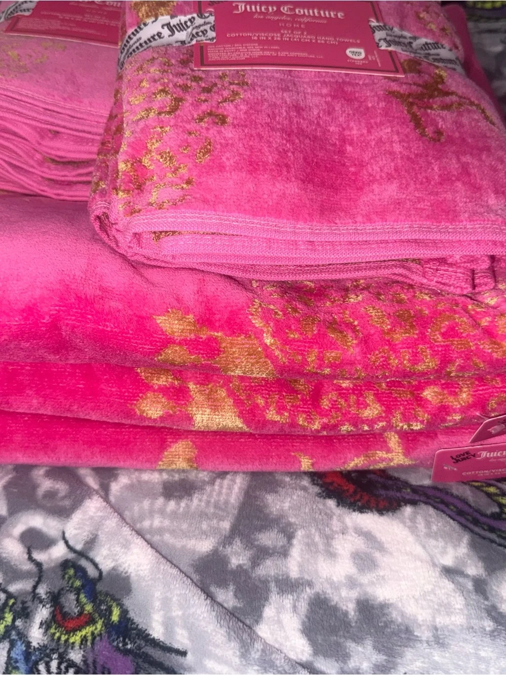 Juicy Couture Hot Pink Towels with Gold Accents