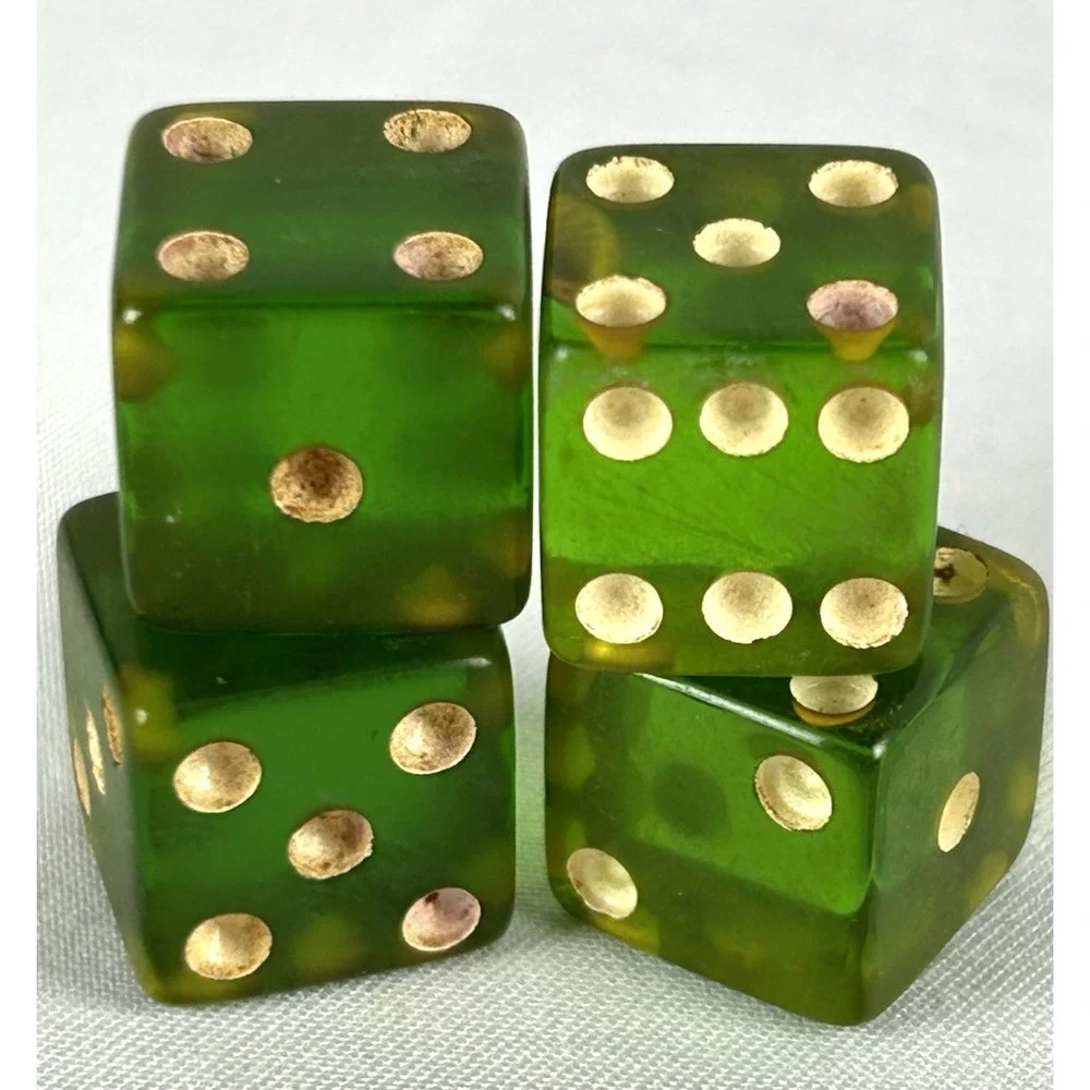 Vintage Green Translucent Bakelite Lot Of 4 Dice 1/2