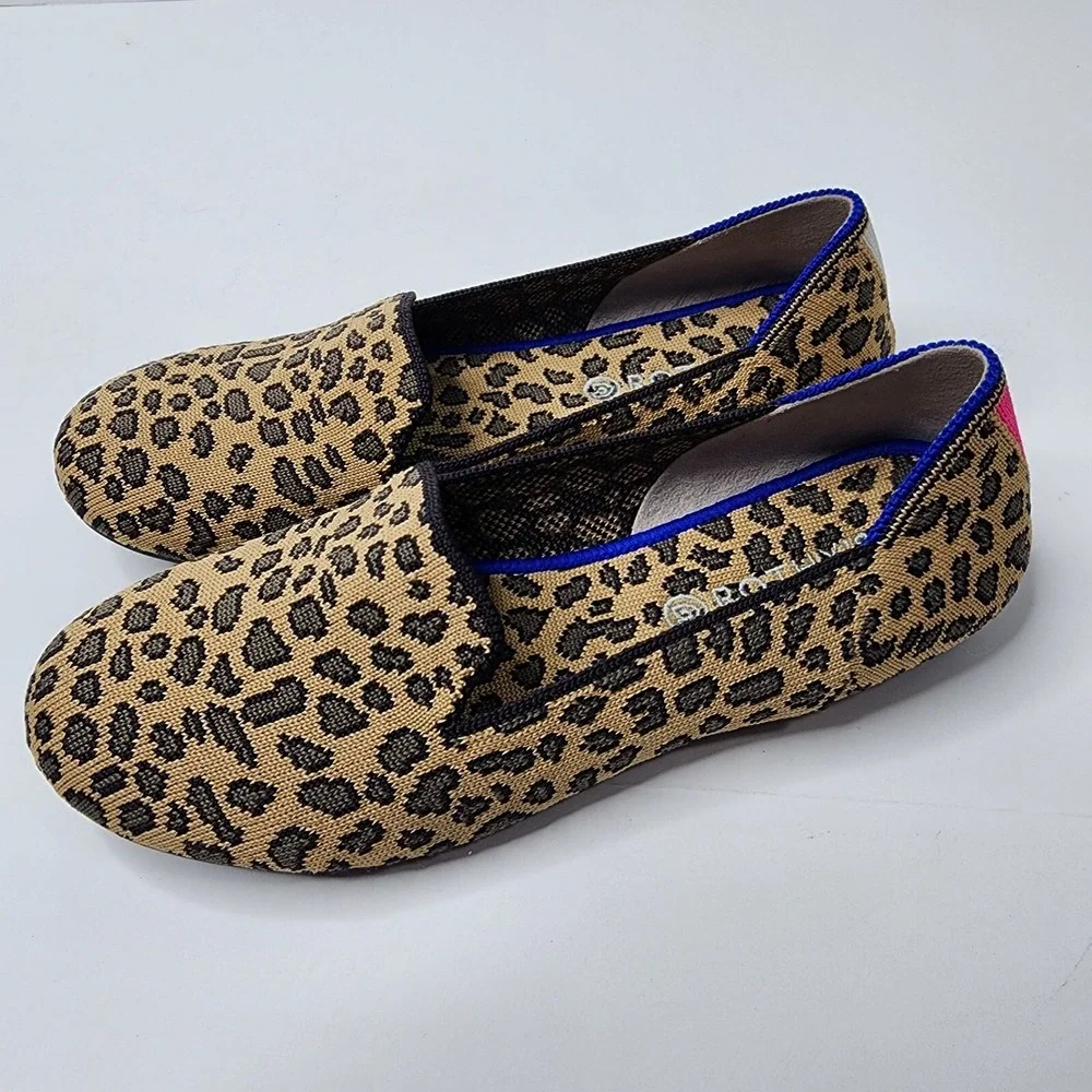 Rothys step out