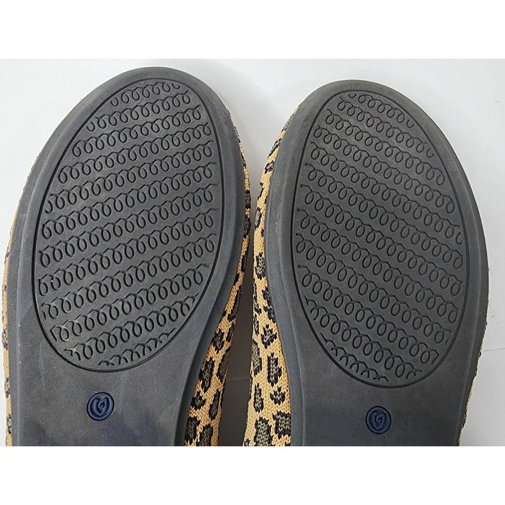 Rothys step out