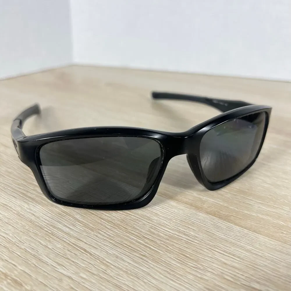 Oakley Chainlink OO9247-15 Sunglasses Polarized Black Lenses 57-17-138