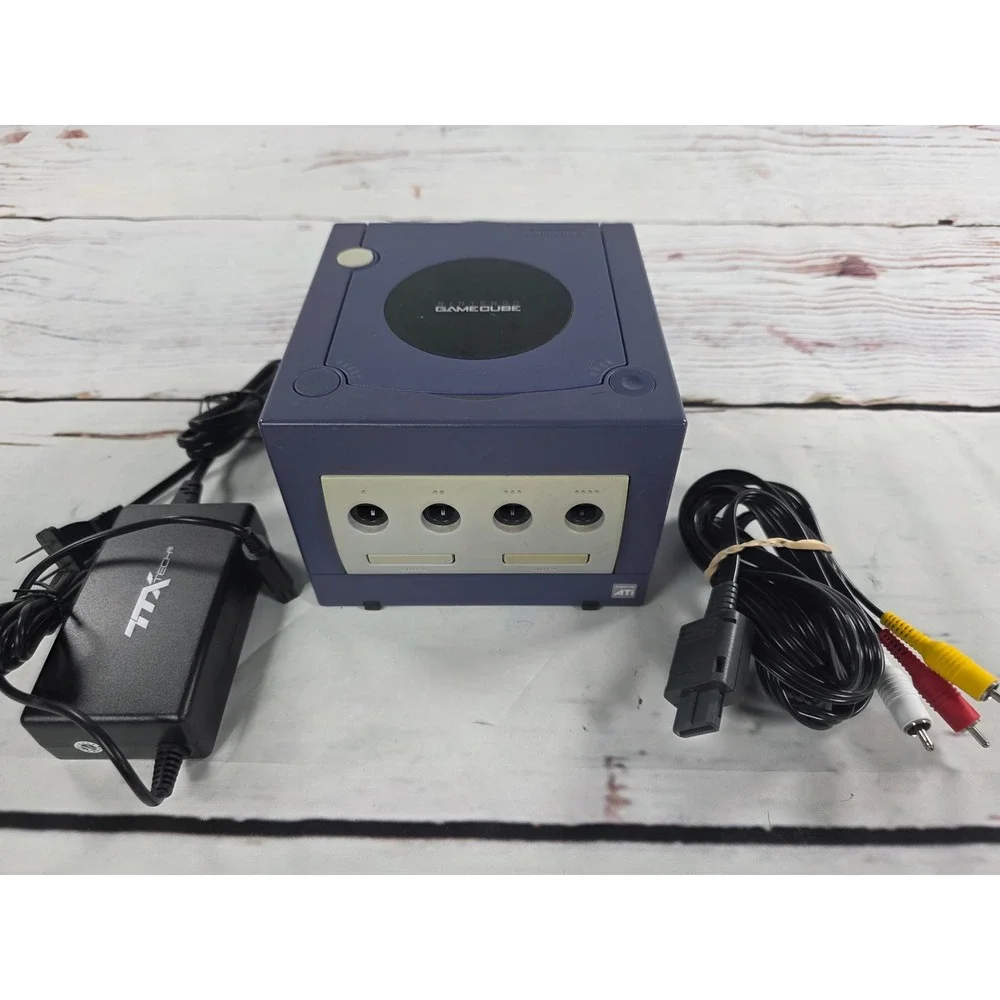 Nintendo GameCube Console Indigo Purple DOL-001 with AV & Power Cables