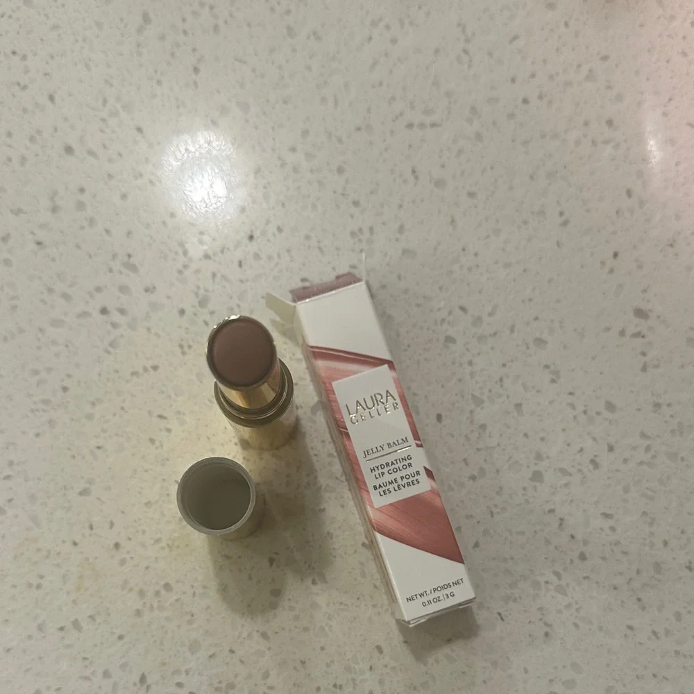 Laura Geller moisturizing lip