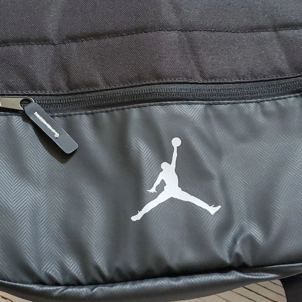 Jordan air black