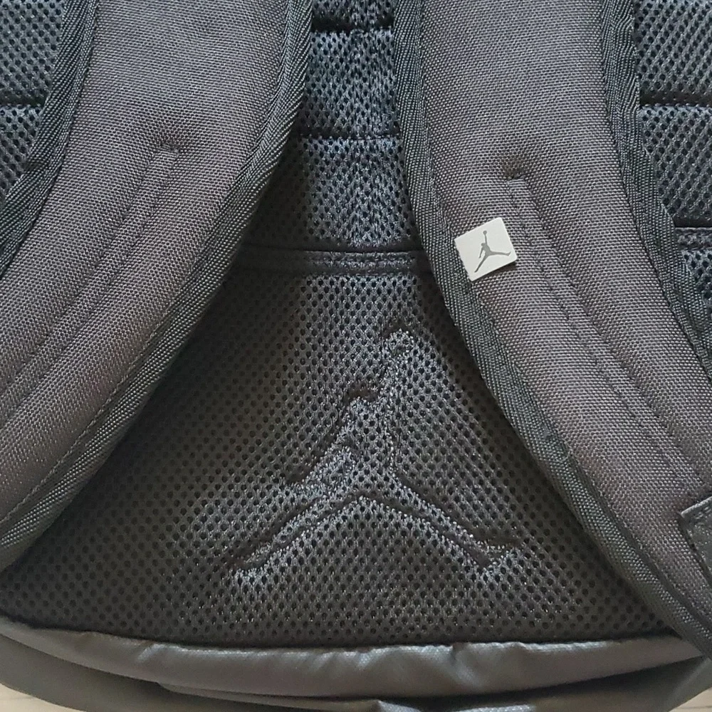 Jordan air black