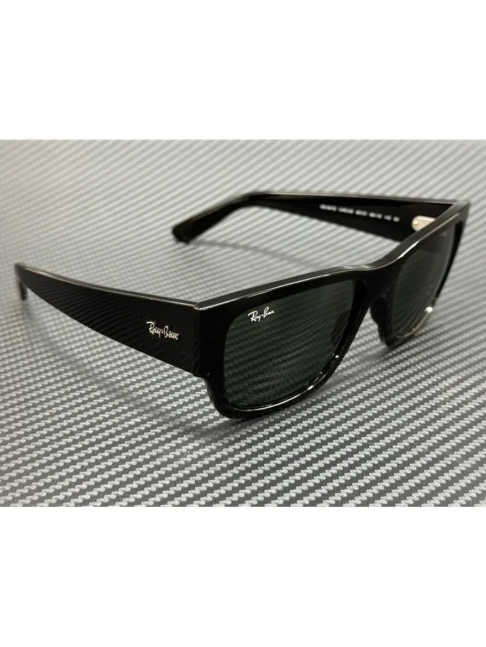Ray-Ban new tags