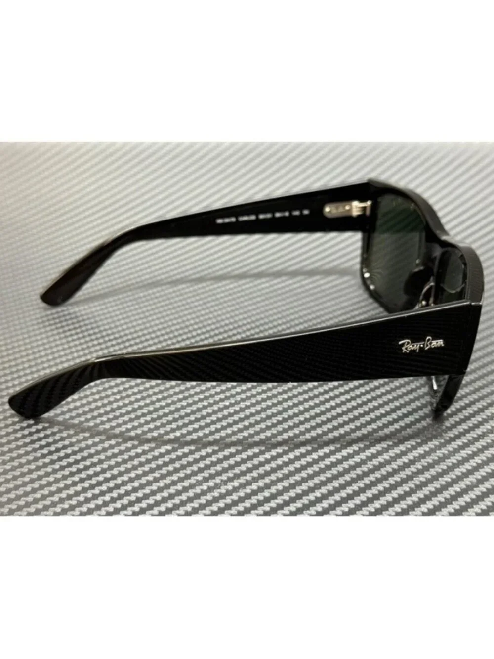 Ray-Ban new tags