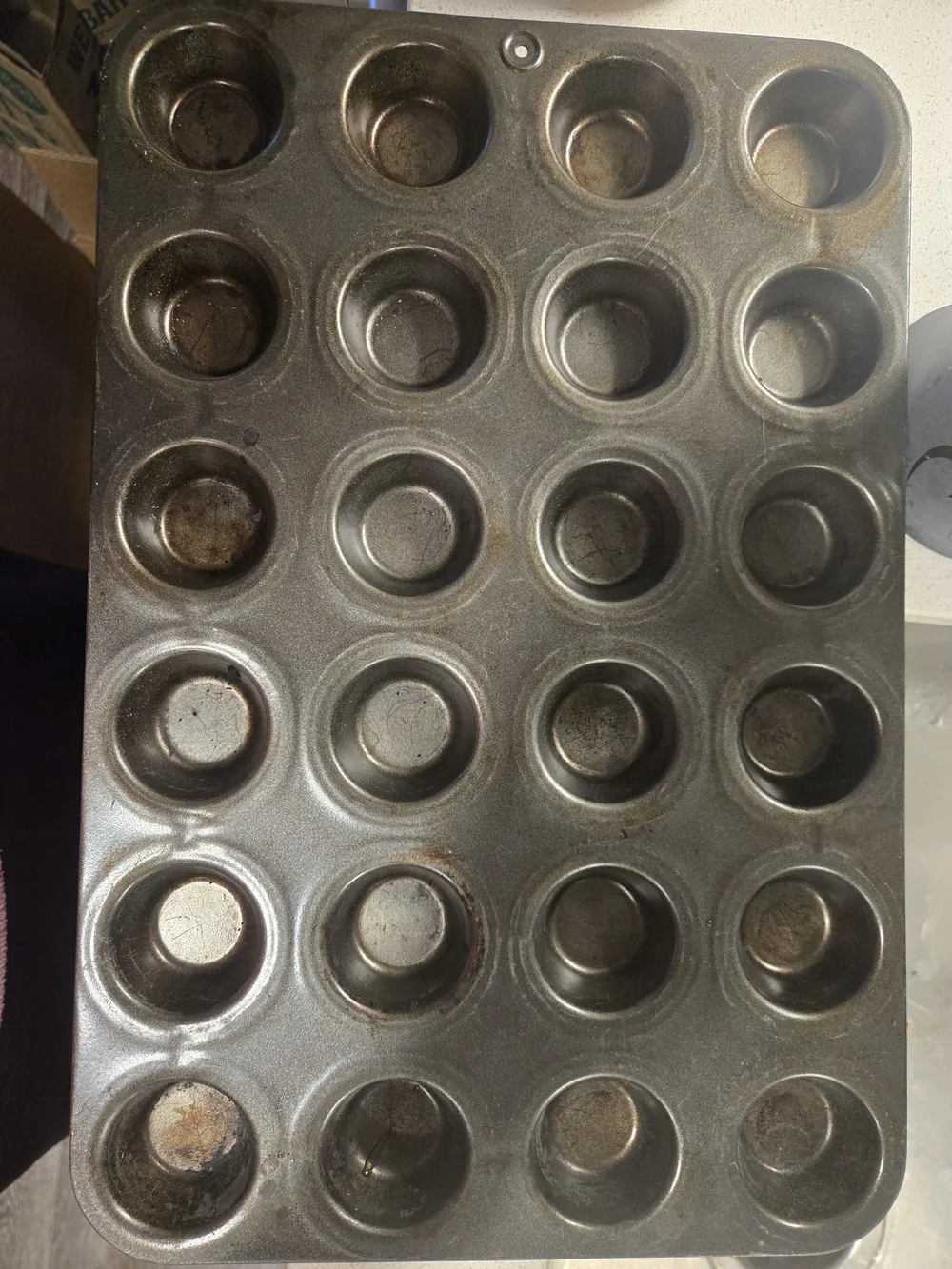 Pampered Chef Non Stick 24-Cup Mini Muffin Pan