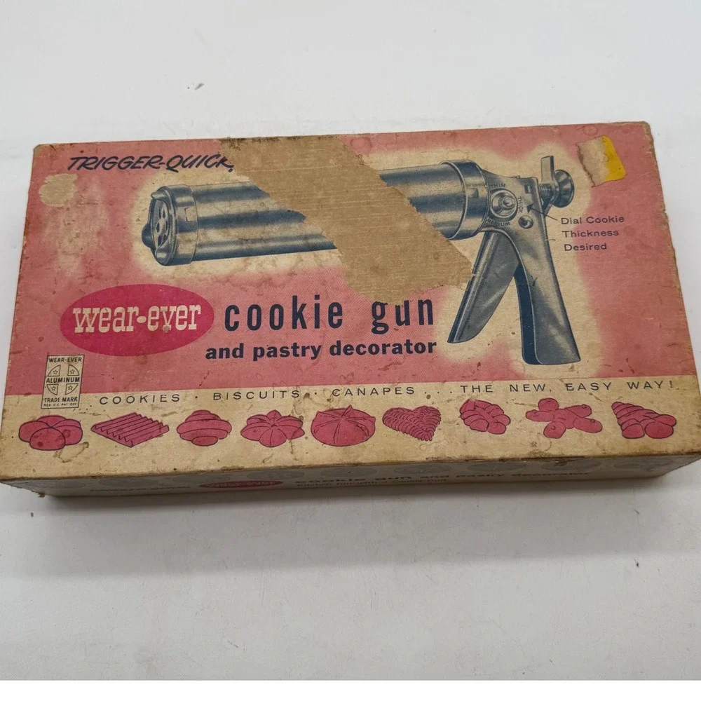 Vintage Wear-Ever Aluminum Cookie Gun and Pastry Decorator NMade in USA 50s 60s