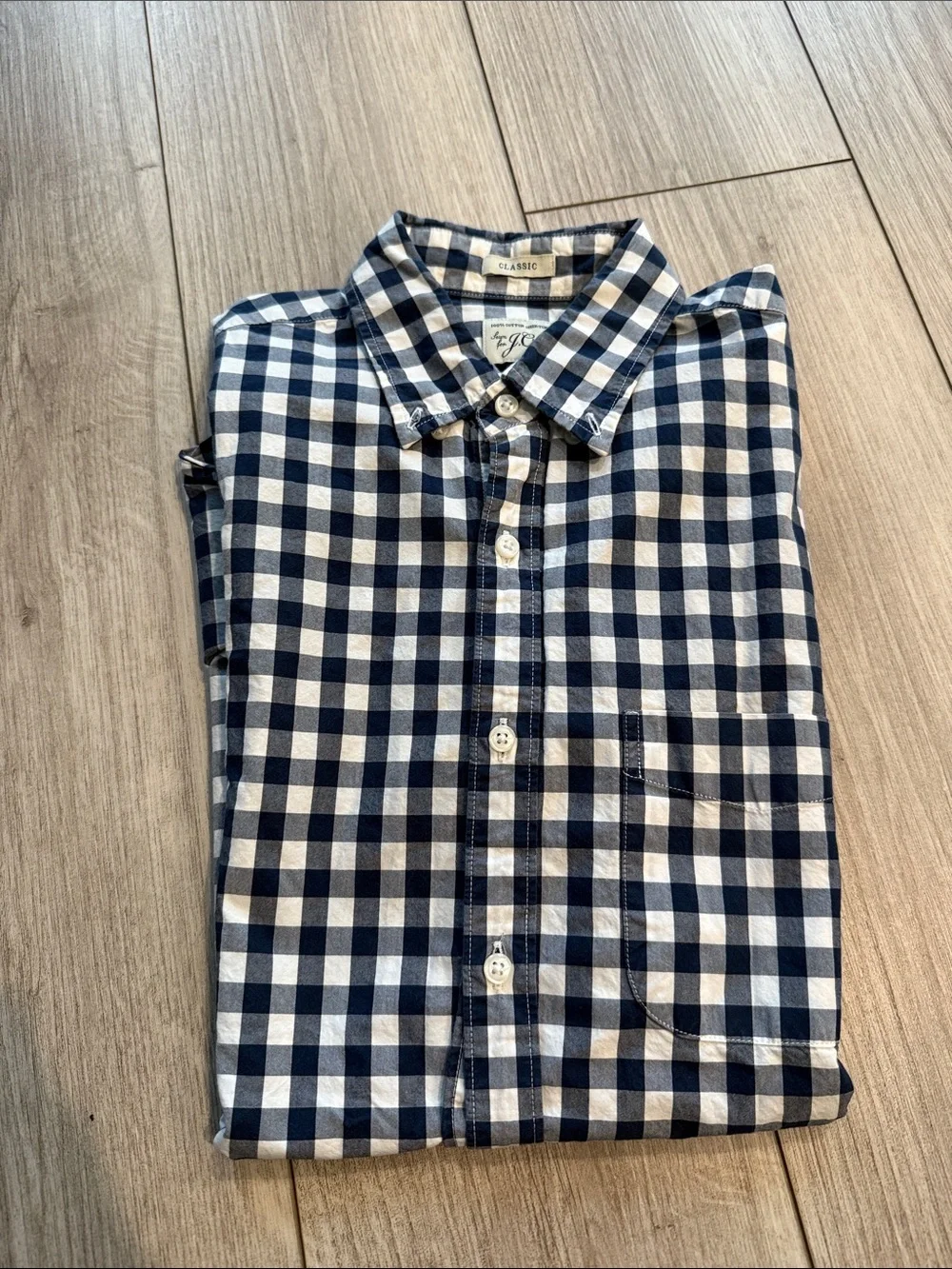 J. Crew Men’s Navy and White Gingham Short sleeve Button-Down Shirt small