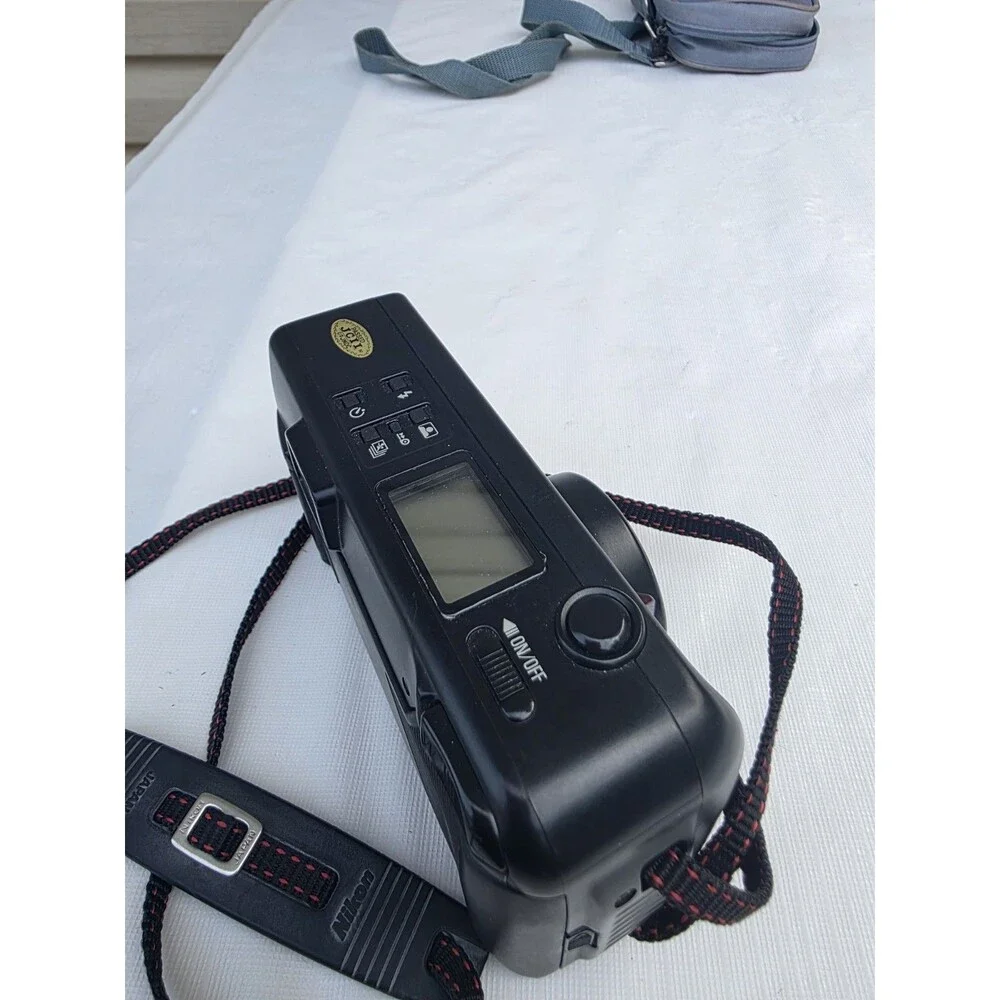 Nikon pre owned