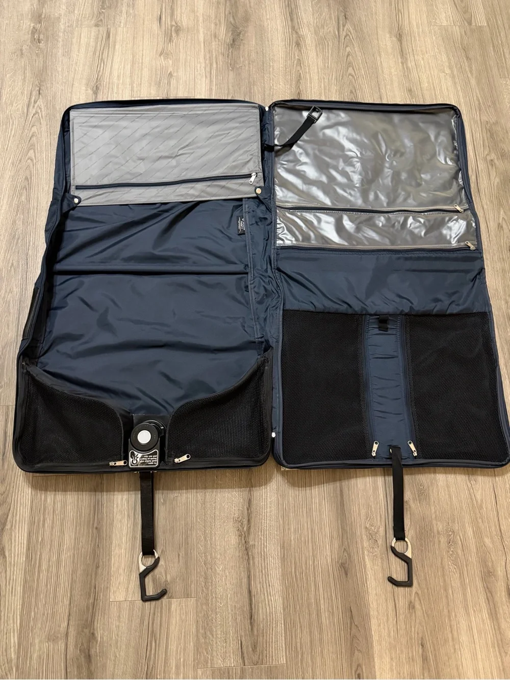 Samsonite navy travel