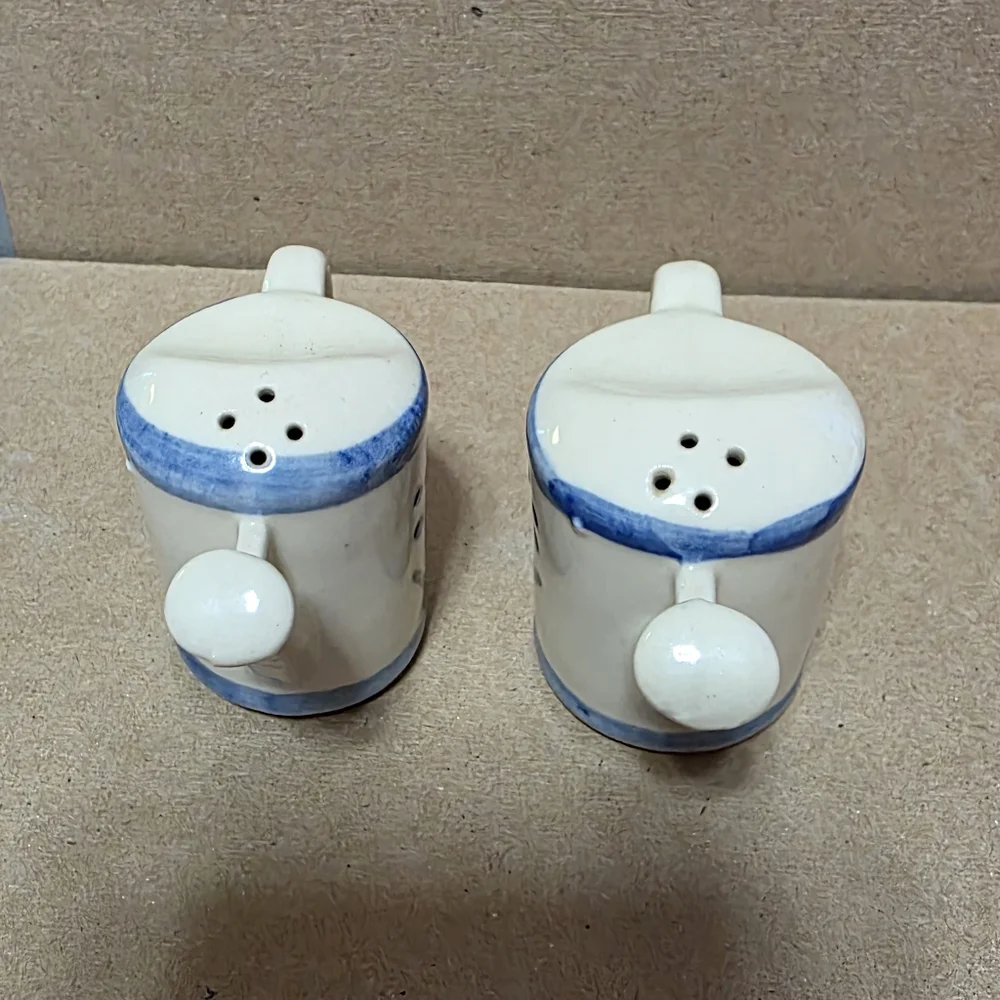 Vintage cream blue