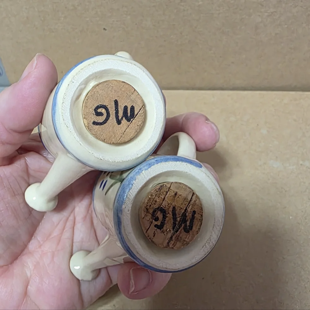 Vintage cream blue