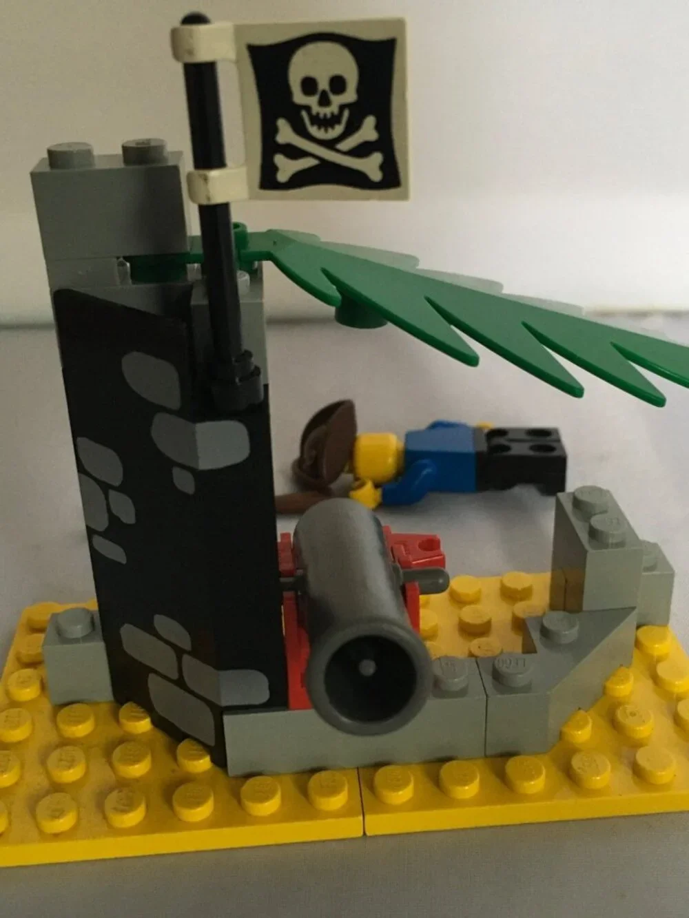 Lego used condition and incomplete inventory  instructions