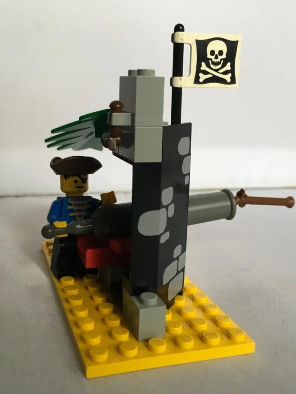 Lego used condition and incomplete inventory  instructions